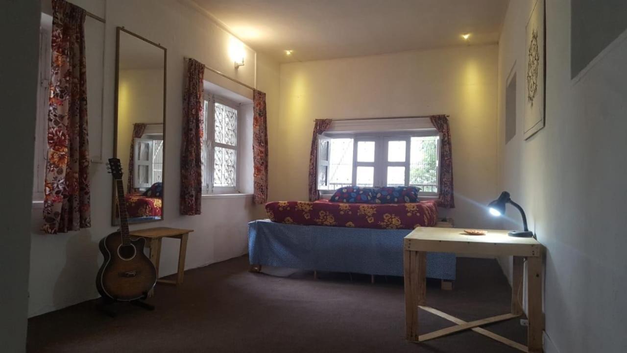 Laughing Buddha Guest House & Villa Kathmandu Bagian luar foto