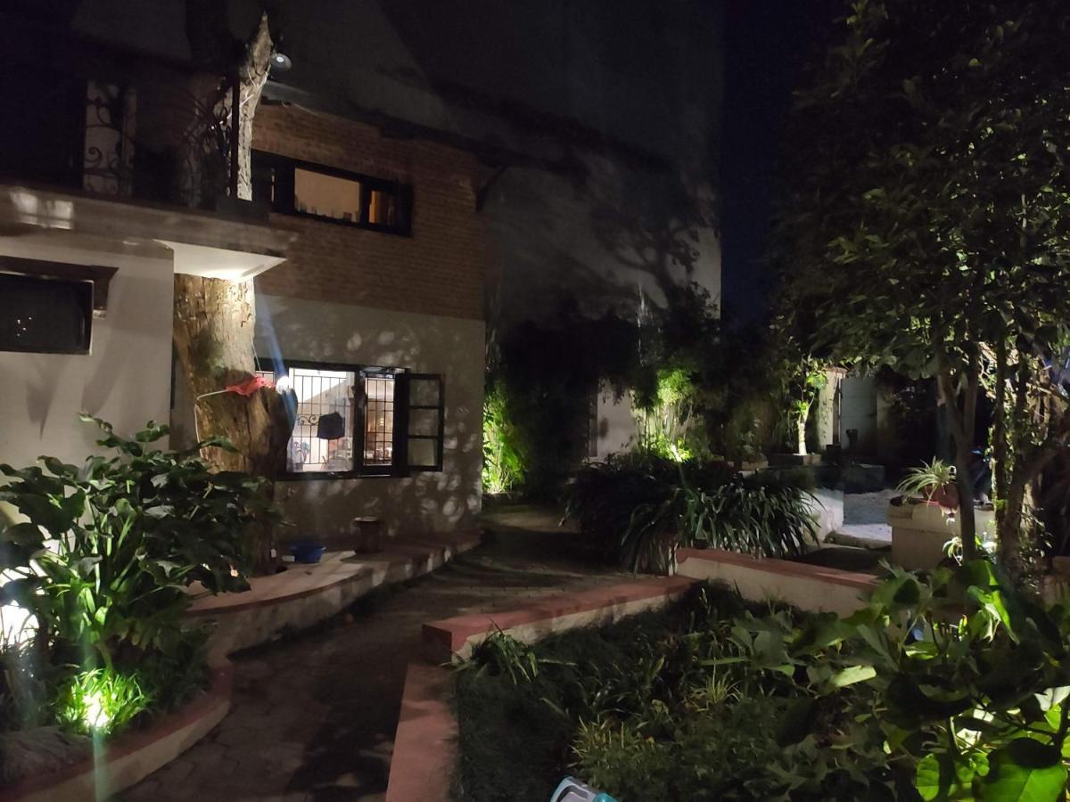 Laughing Buddha Guest House & Villa Kathmandu Bagian luar foto