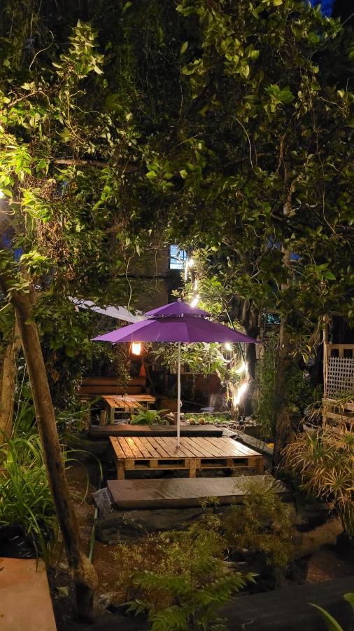 Laughing Buddha Guest House & Villa Kathmandu Bagian luar foto